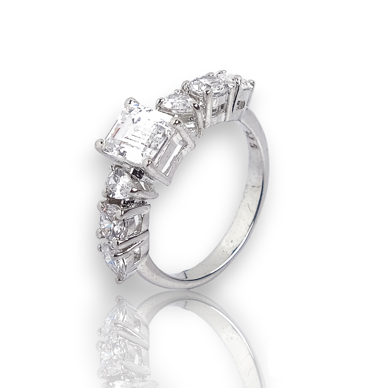 Round Moissanite Diamond Ring