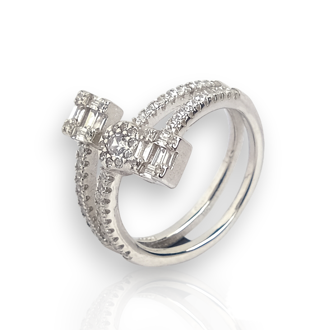 Designer Platinum Diamond Ring With Twist JL