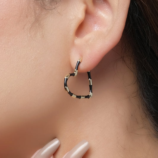 Beautiful Black Or Gold Earring