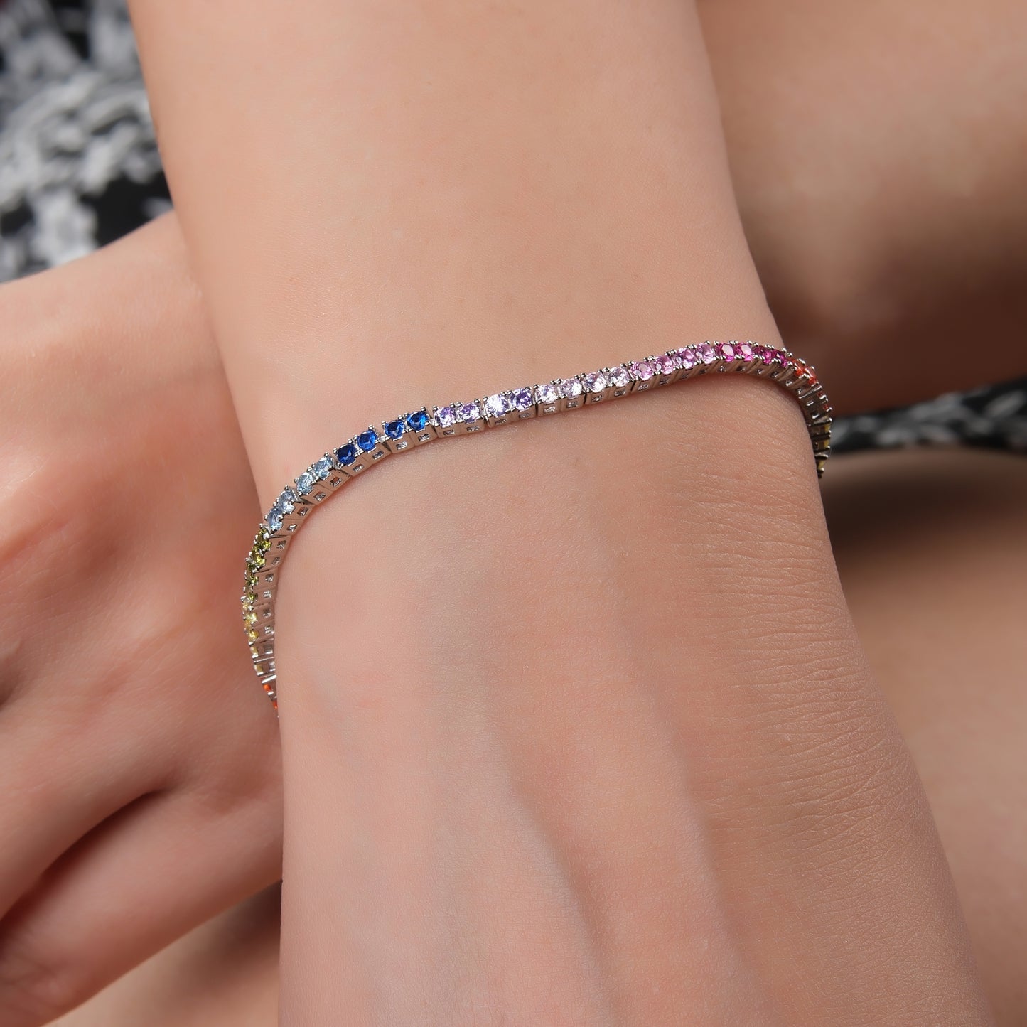 Multicolor crystal fashionable bracelet