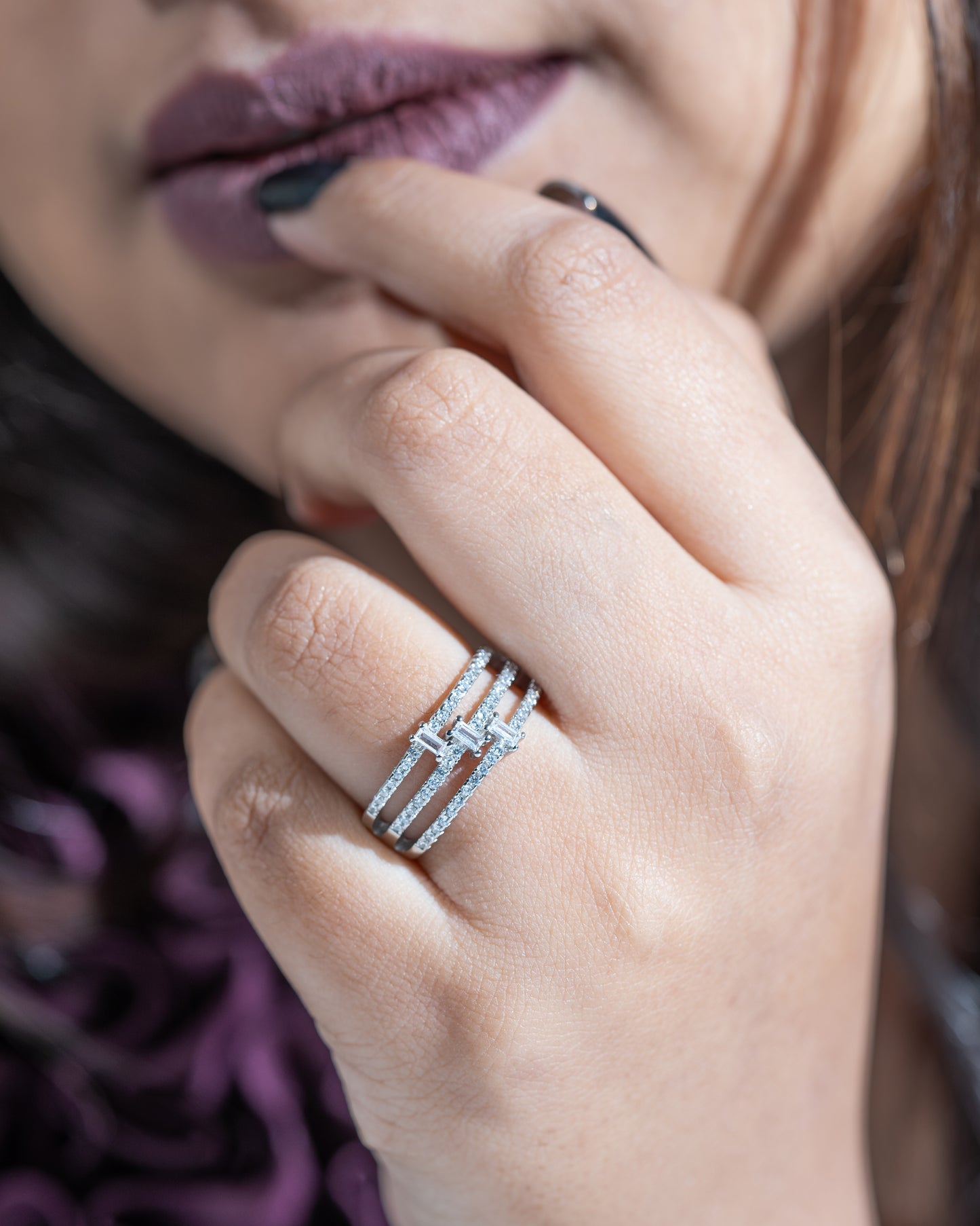 Silver Stylished Pattern Poised Ring